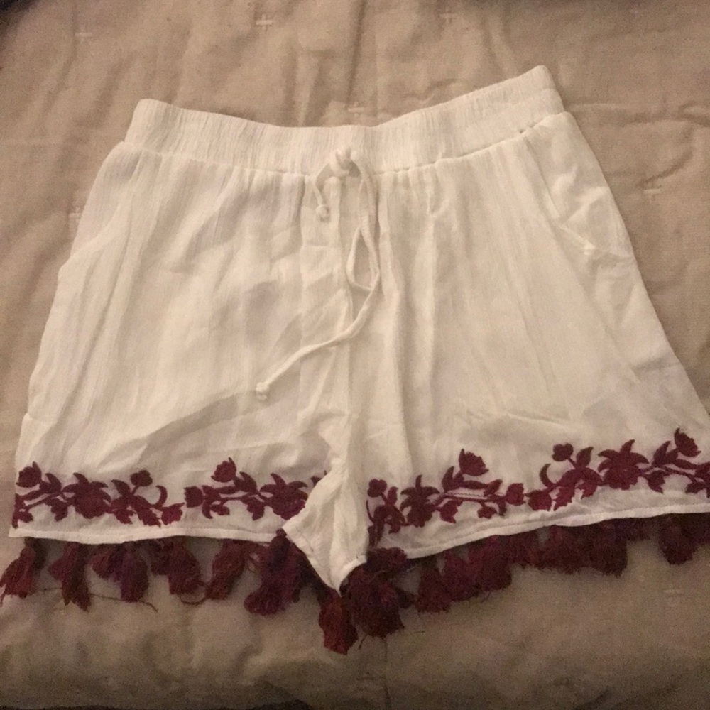 Frilly White/Burgundy Shorts.